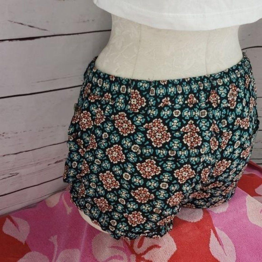 American Rag Bold Floral Print Elastic Drawstring Waist‎ Size Small Shorts - Picture 3 of 8